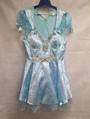 Light Blue Women's 1x Sparkle Prom Dress 3 Layered Bottom